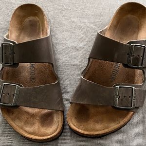 Birkenstock Arizona Soft Footbed Oiled Leather Sandals Iron-Size 41/W 10-10.5